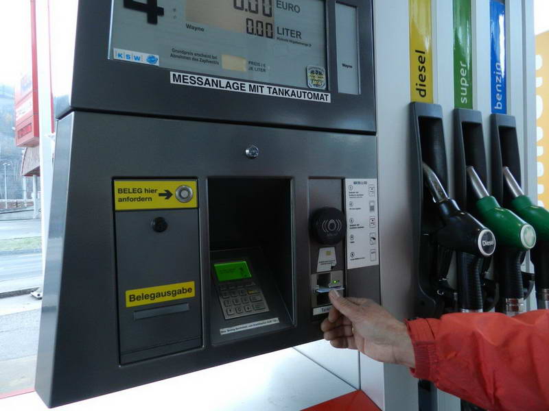 24-h-tanken-mit-bankomat-und-kreditkarte-i-fillup-tankstellen-gmbh